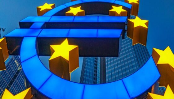 Jak Unia Europejska wpływa na rynek pracy w Polsce?