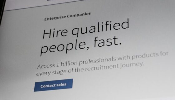 Rola Senatu w polskim systemie politycznym - czy wciąż jest potrzebny?