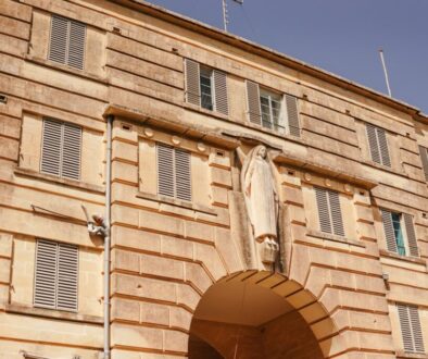 Jakie są główne wyzwania współczesnej administracji publicznej?